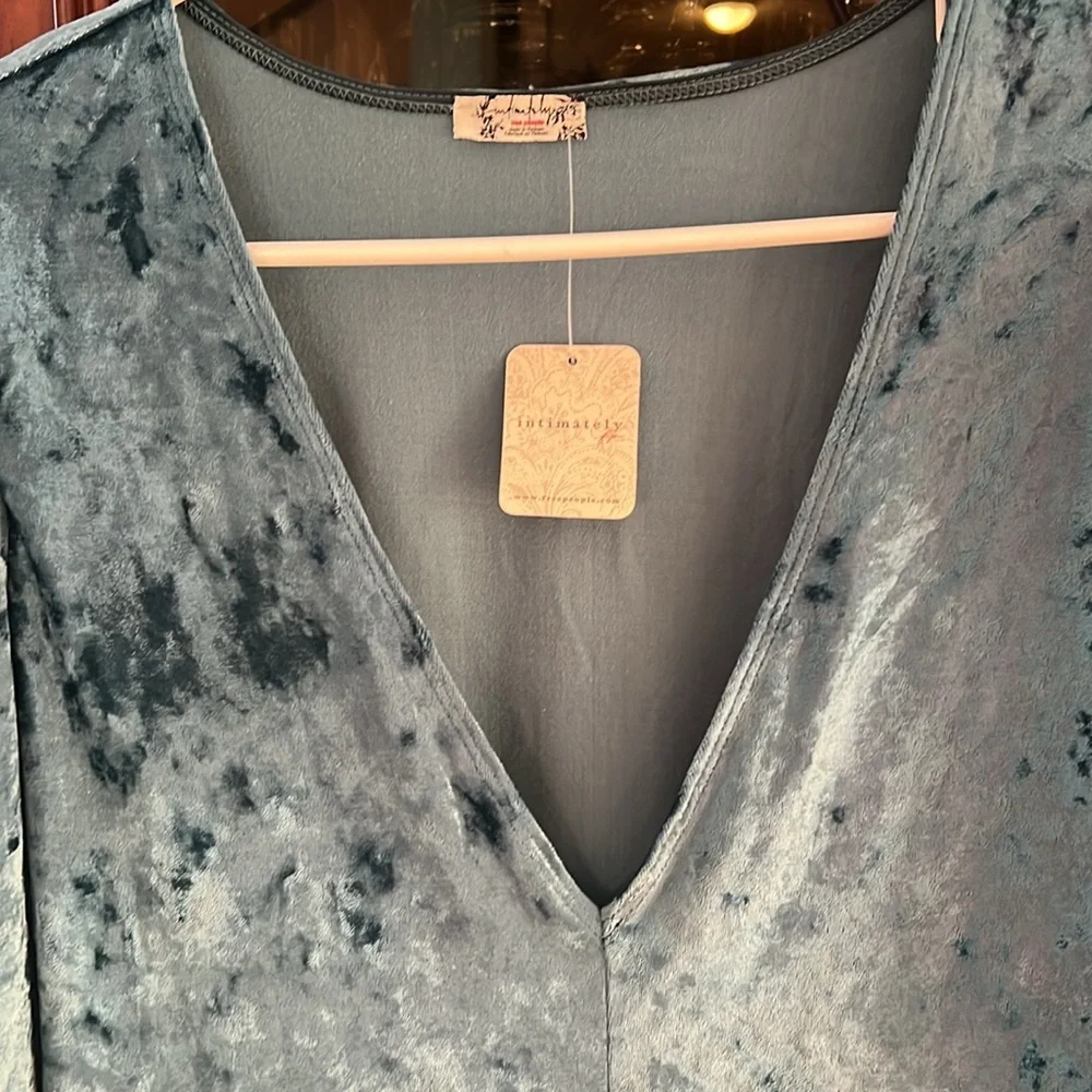 NWT L Intimately Free People velvet body suit - Picture 2 of 5